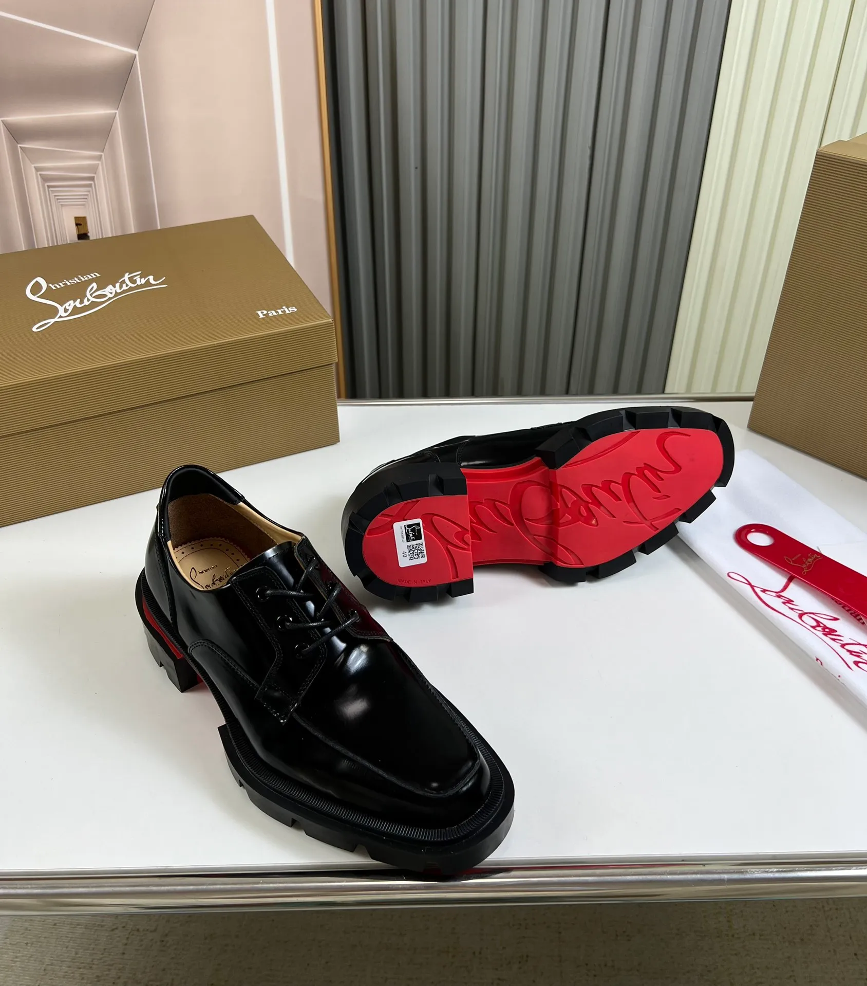 Men's shoes 💰720💰 CL's popular red-soled boots 🆑1:1 original mold, Christian* Louboutin, imported open-edge beaded cowhide leather on the upper + water-dyed cowhide lining, original outsole ⬆️ Wear-resistant and non-slip, full set of counter packaging 🎁38-45 (customized for 45, non-refundable)